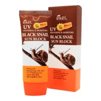 Солнцезащитный крем Ekel UV Soothing &amp; Moisture Black Snail Sun Block SPF50/PA+++ 70 ml